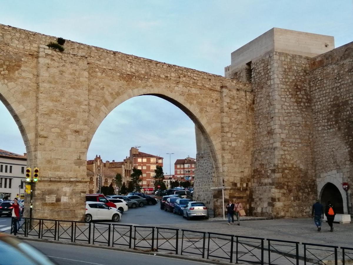 Estudios Los Arcos Teruel Zewnętrze zdjęcie